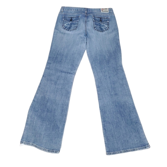 Chip & Pepper Light wash Flare Jeans.  Size 13 - Picture 2 of 7